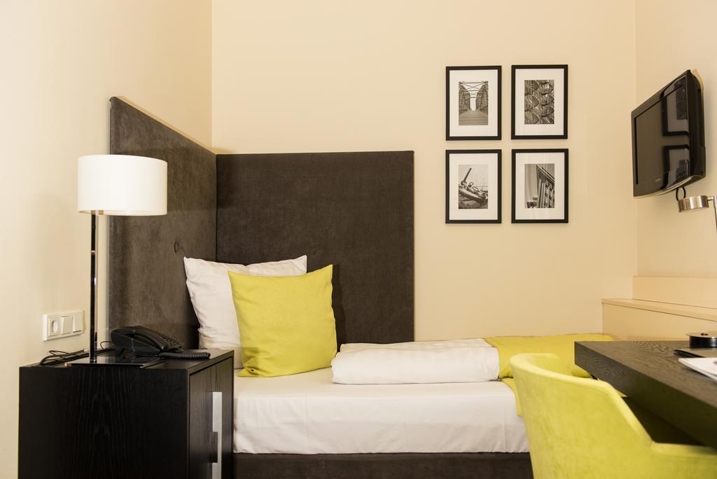 Hamburger Hof Hotel 3*